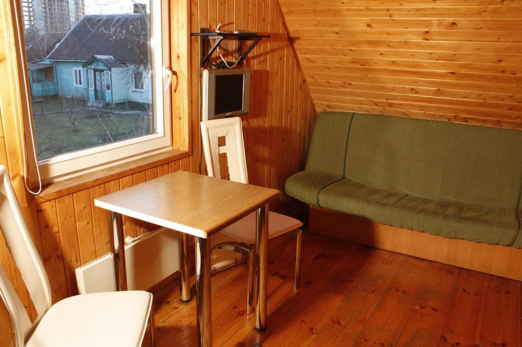 The Jolly Man room 3